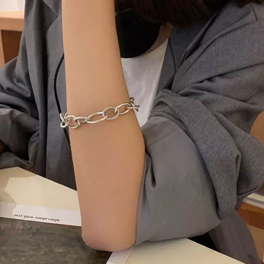 ❗️Restocked❗️Retro 925 Sterling Silver Chain Link Toggle Bracelet - Picture 4 of 9